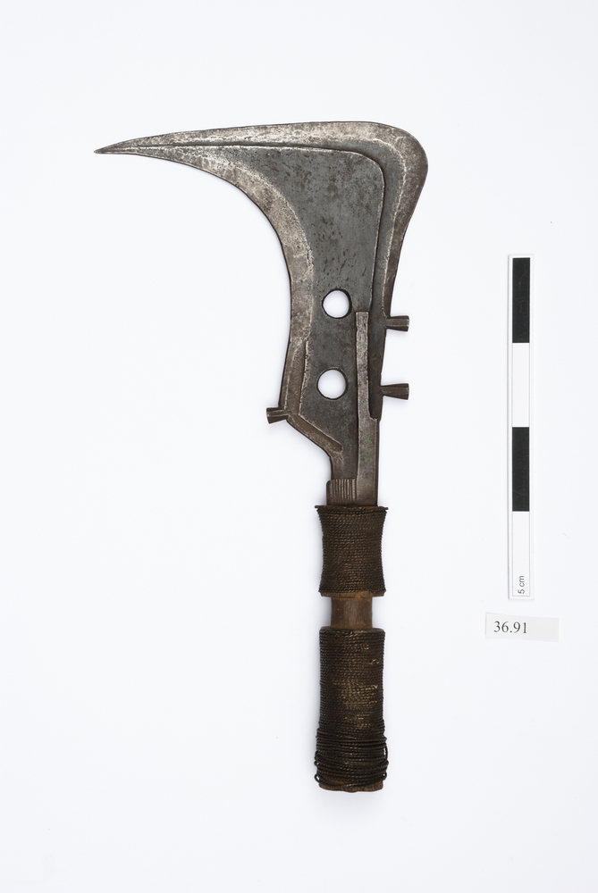 Image of knife (weapons: edged)