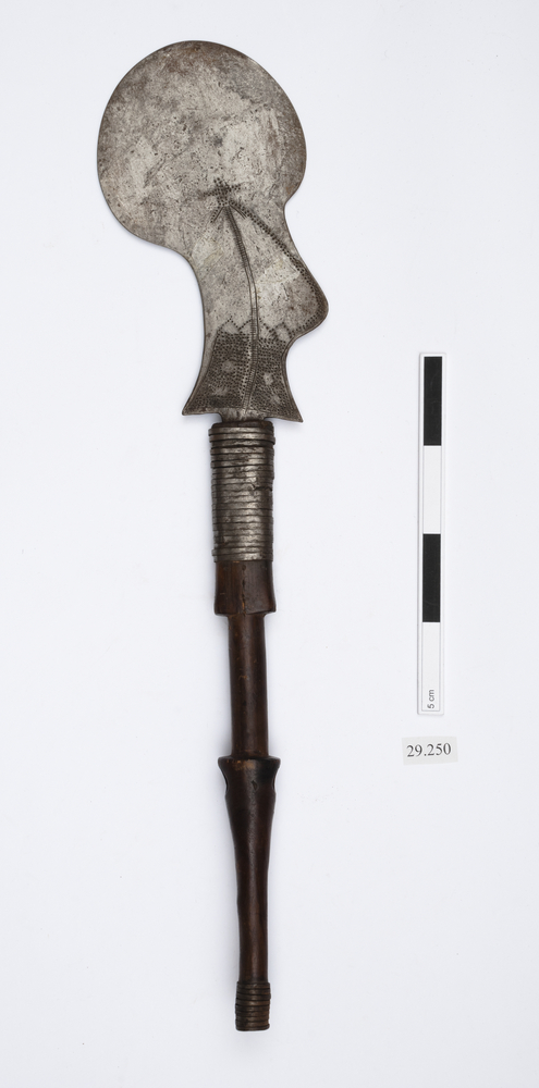 Image of knife (weapons: edged)