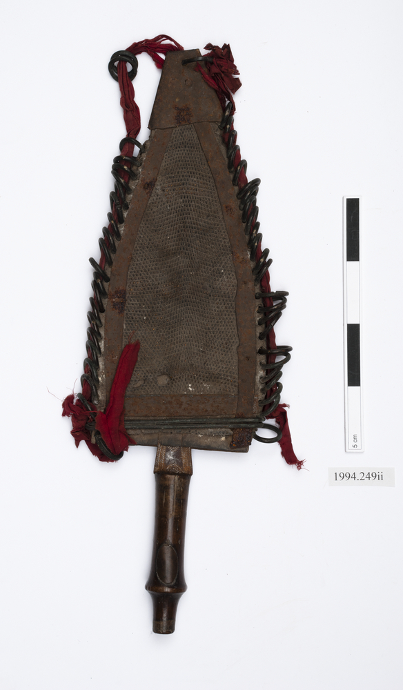 sheath (weapons: accessories)