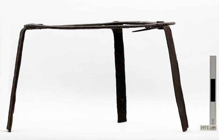 General view of whole of Horniman Museum object no 1971.105