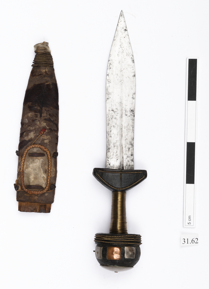 dagger (general & multipurpose); dagger sheath (dagger (weapons: edged))