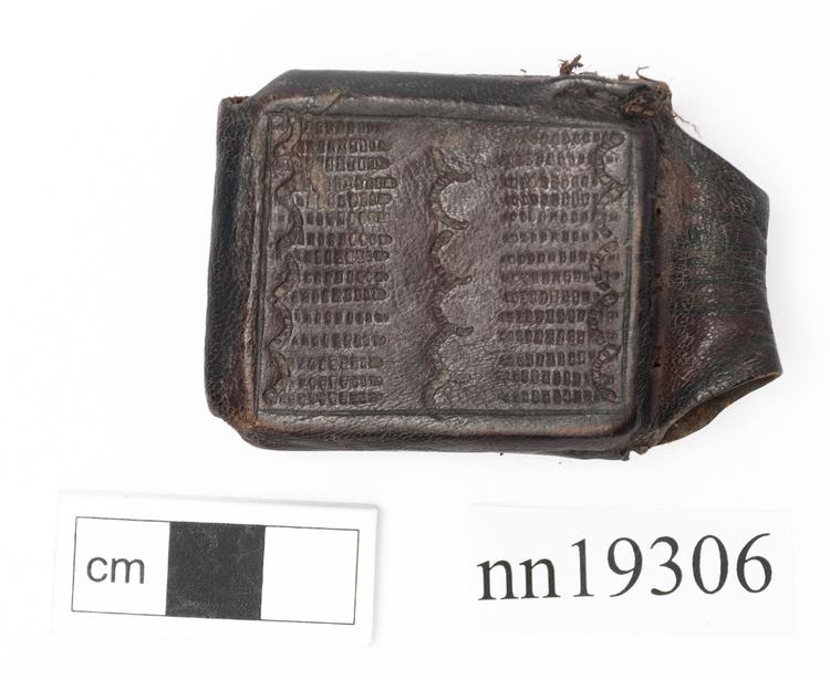 Image of pouch (containers)