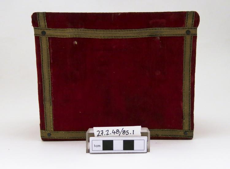 Back view of whole of Horniman Museum object no 27.2.48/85.1