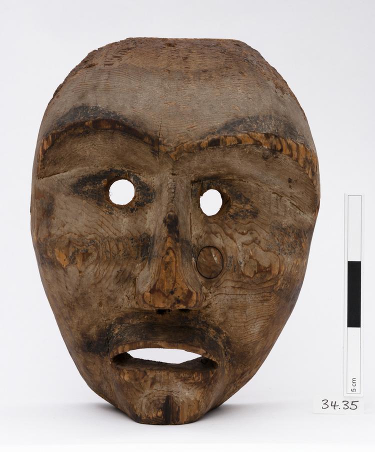 Frontal view of whole of Horniman Museum object no 34.35