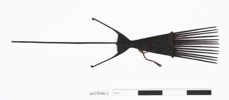 comb (hair ornaments)