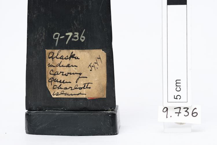 General view of label of Horniman Museum object no 9.736