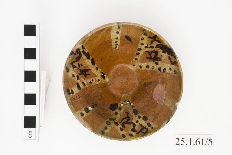 Top view of whole of Horniman Museum object no 25.1.61/5