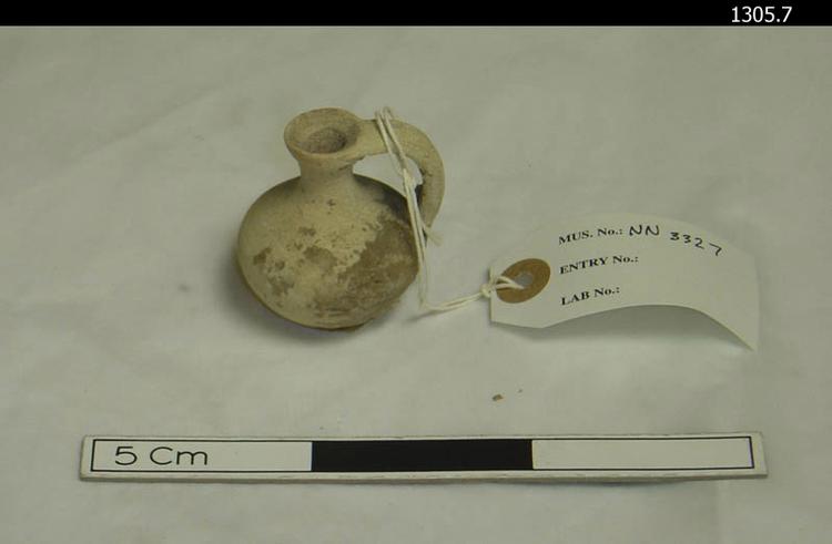 General View of whole of Horniman Museum object no 1305.7