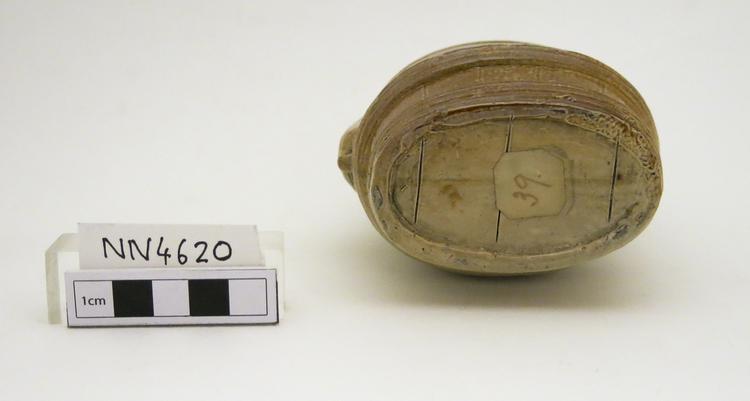 Bottom view of whole of Horniman Museum object no nn4620