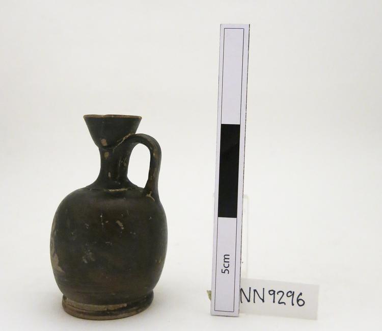 Right side view of whole of Horniman Museum object no nn9296
