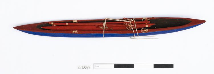Image of dugout with single outrigger (dugout canoe model)