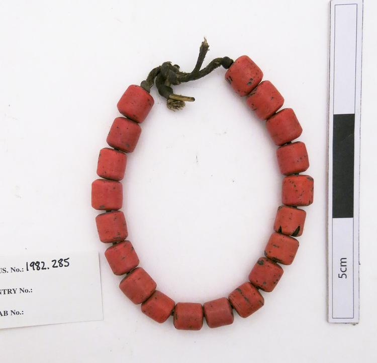 General view of whole of Horniman Museum object no 1982.285