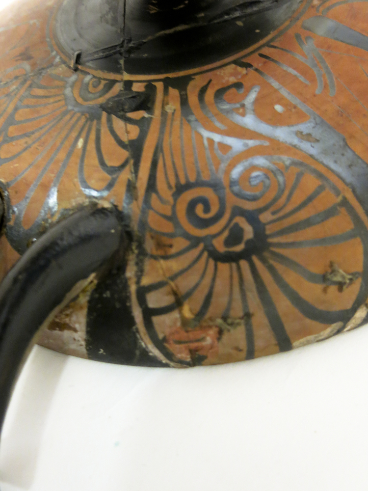 Detailed view of part of Horniman Museum object no nn9312