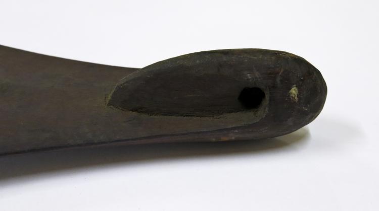 Frontal view of part of Horniman Museum object no 4.122