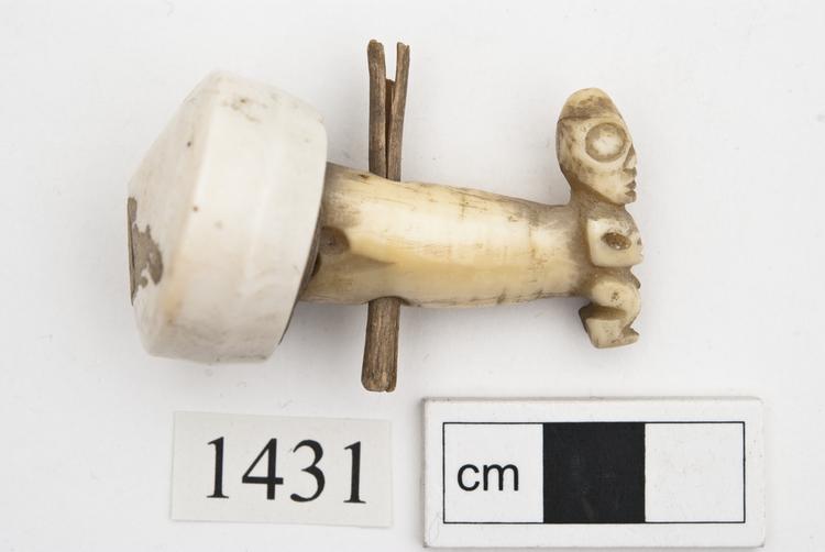 General view of whole of Horniman Museum object no 1431