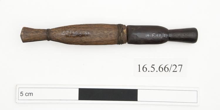 General view of whole of Horniman Museum object no 16.5.66/27
