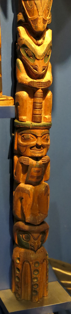 Image of totem pole