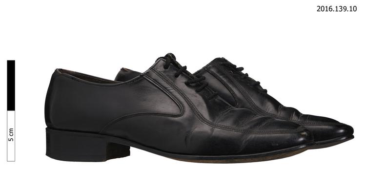 image of shoes (clothing: footwear)
