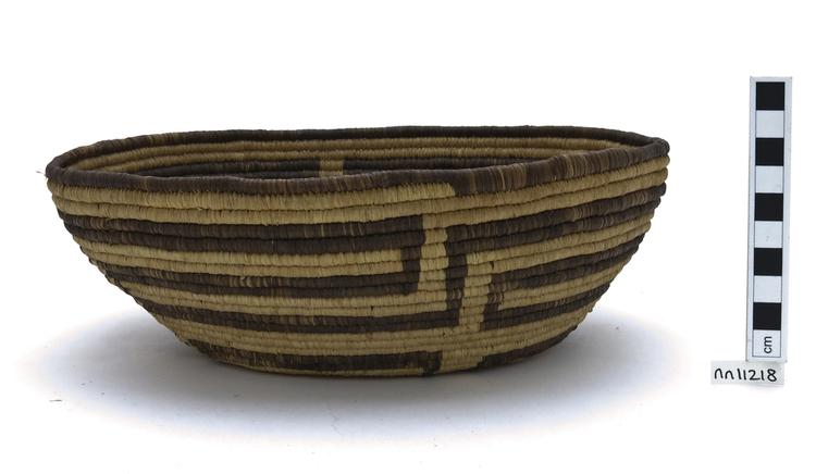 Image of basket (containers)