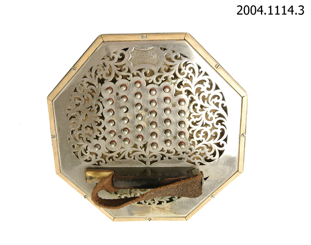 image of General view of whole of Horniman Museum object no 2004.1114.3