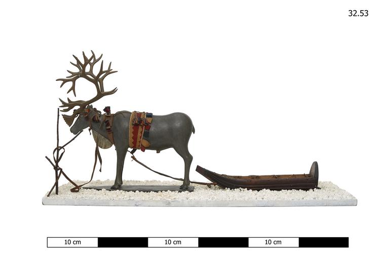 Image of sleigh model (land transport: animal powered)