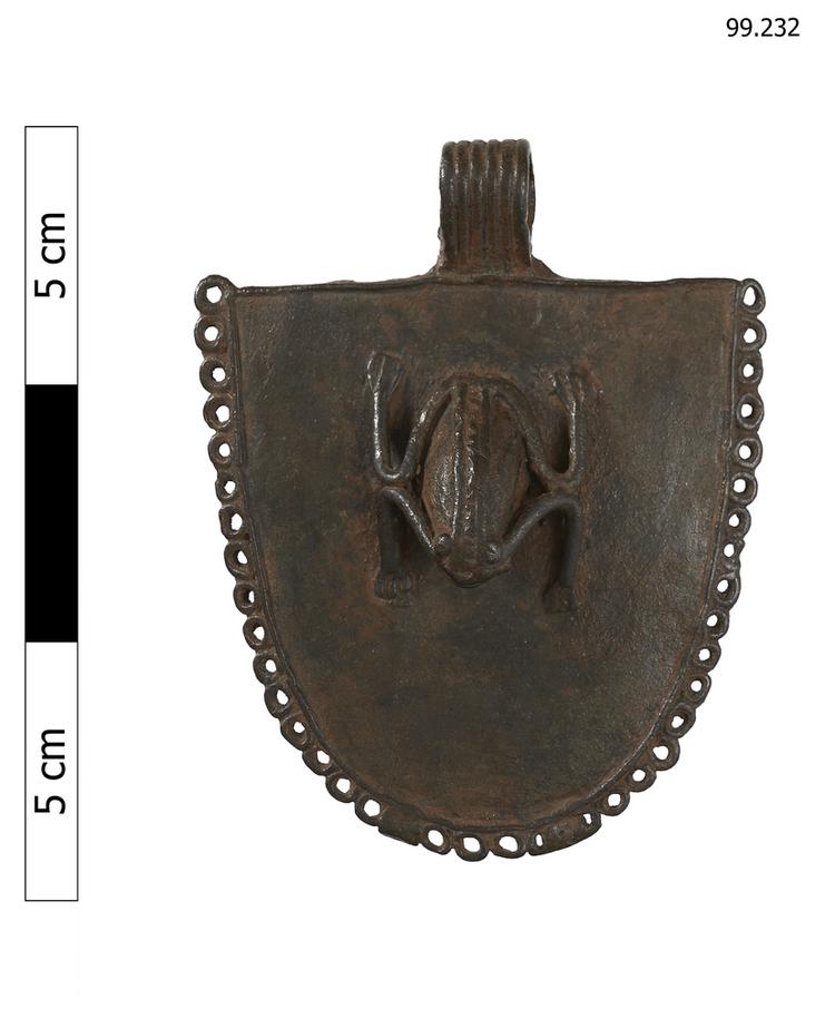 pendant (neck ornament (personal adornment))