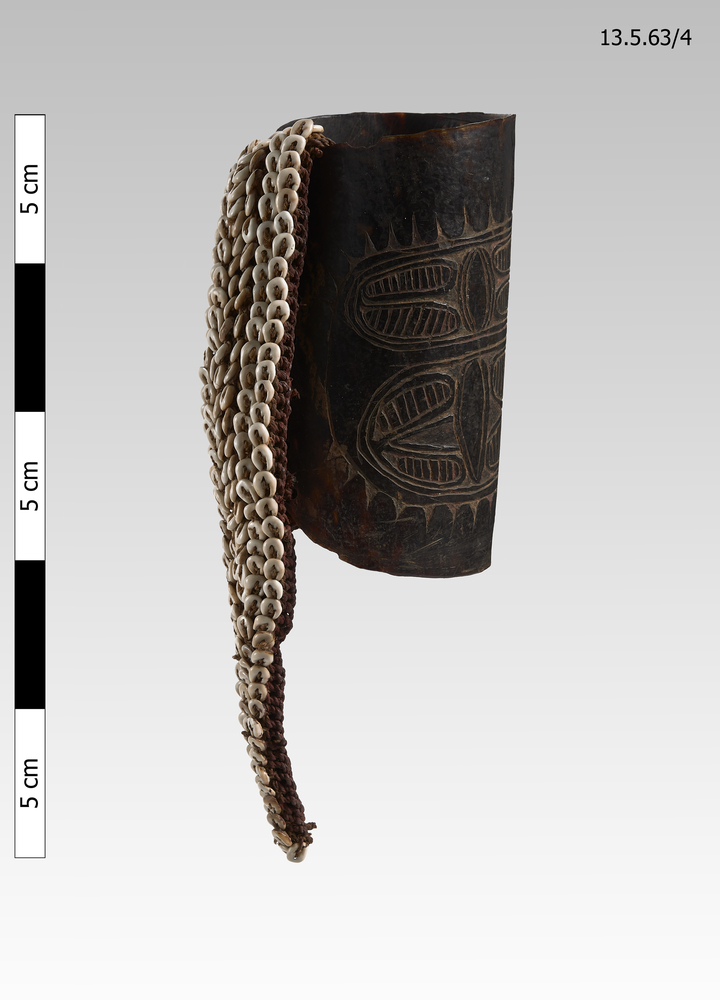 image of armlet (arm ornament)