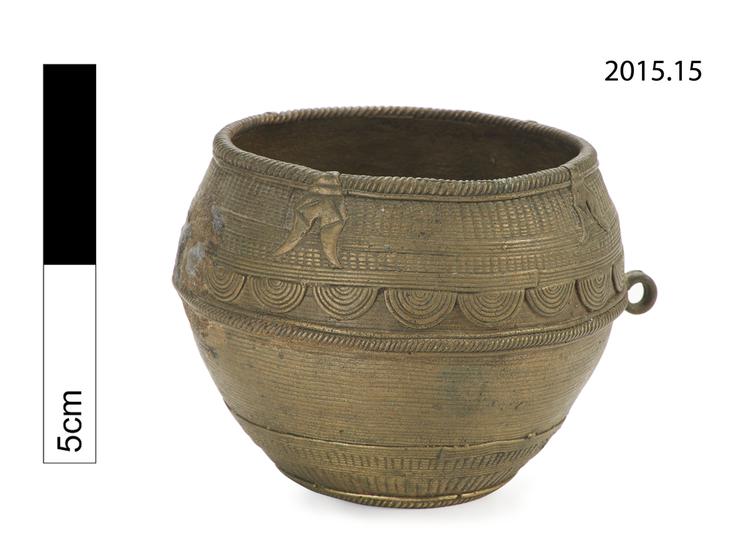 Frontal view of whole of Horniman Museum object no 2015.15