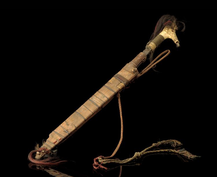 Image of mandau; sheath (weapons: accessories)