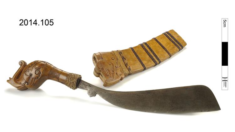 Image of daggers (weapons: edged); sheath (weapons: accessories)