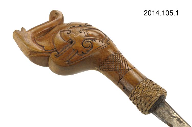 Detail view of hilt of Horniman Museum object no 2014.105.1
