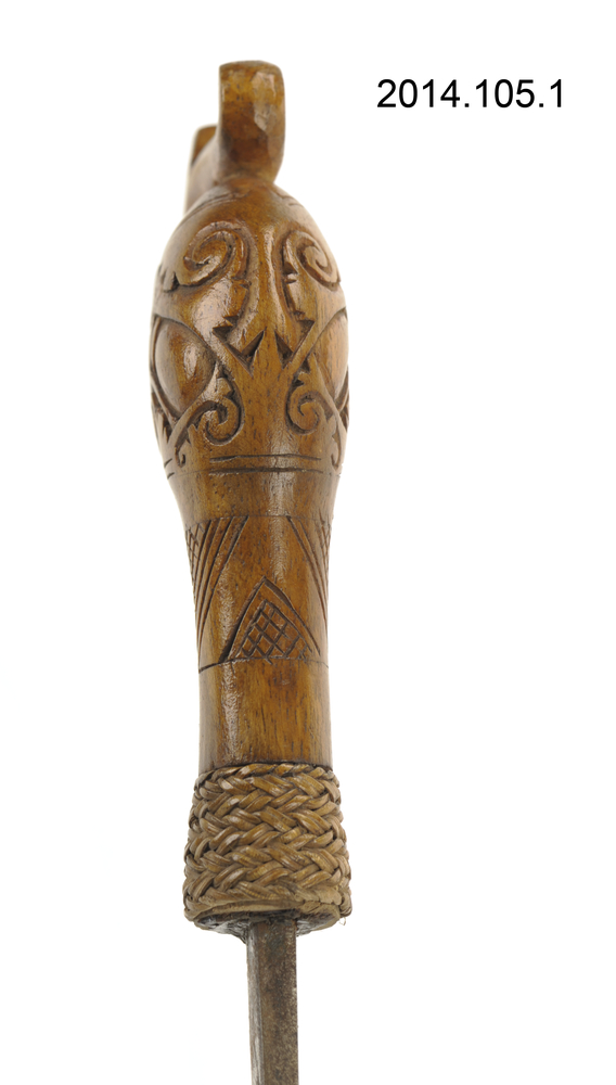 Detail view of hilt of Horniman Museum object no 2014.105.1