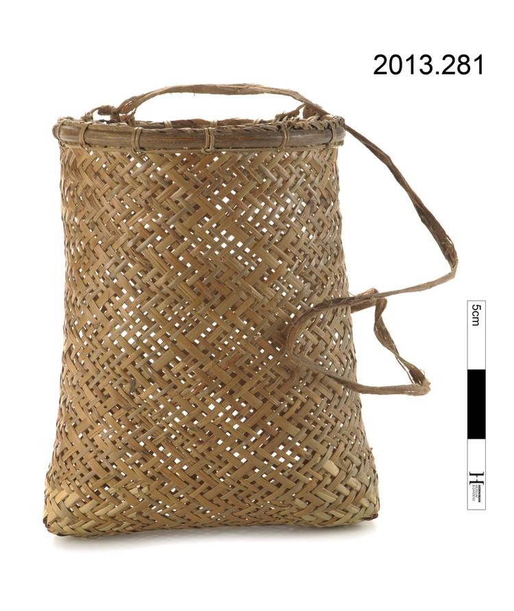 fish basket (container (hunting, fishing & trapping))