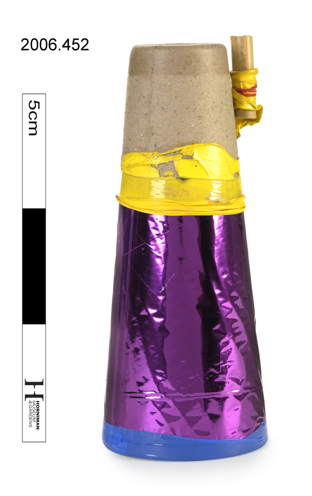 toy (recreational artifacts); toy musical instruments