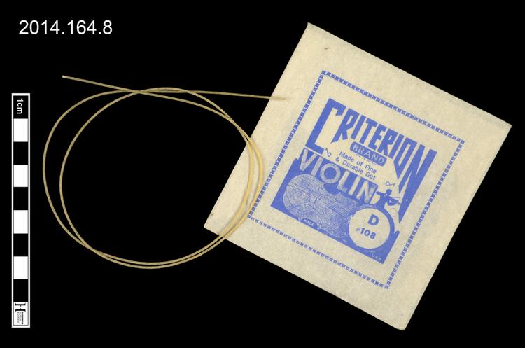 Image of envelope (containers); strings (elements of musical instruments)