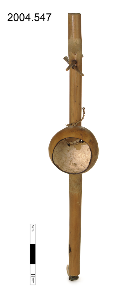 Rear view of whole of Horniman Museum object no 2004.547