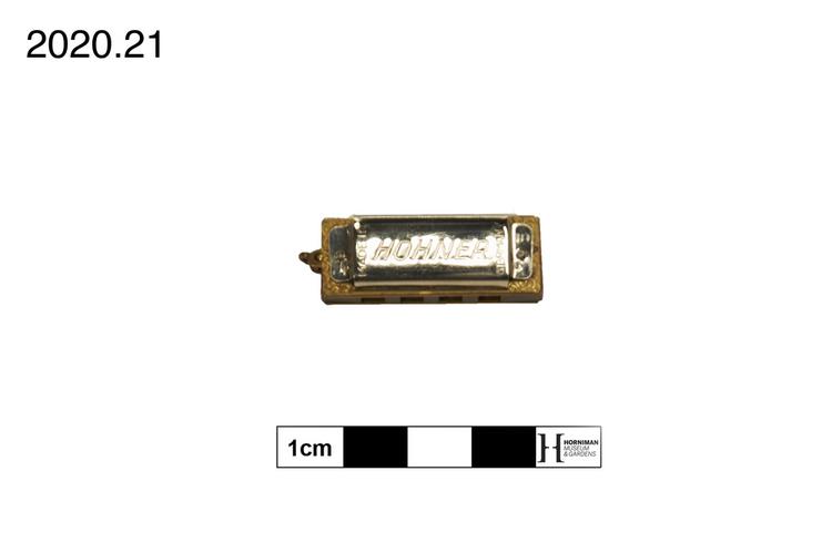 image of harmonica; case (elements of musical instruments)