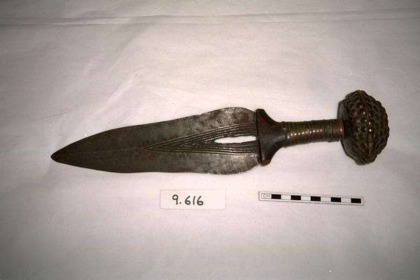 Image of dagger (weapons: edged)