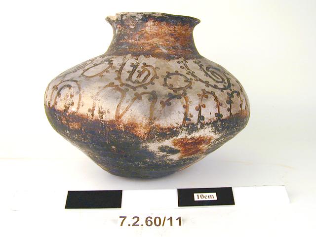 Frontal view of object no. 7.12.60/11.