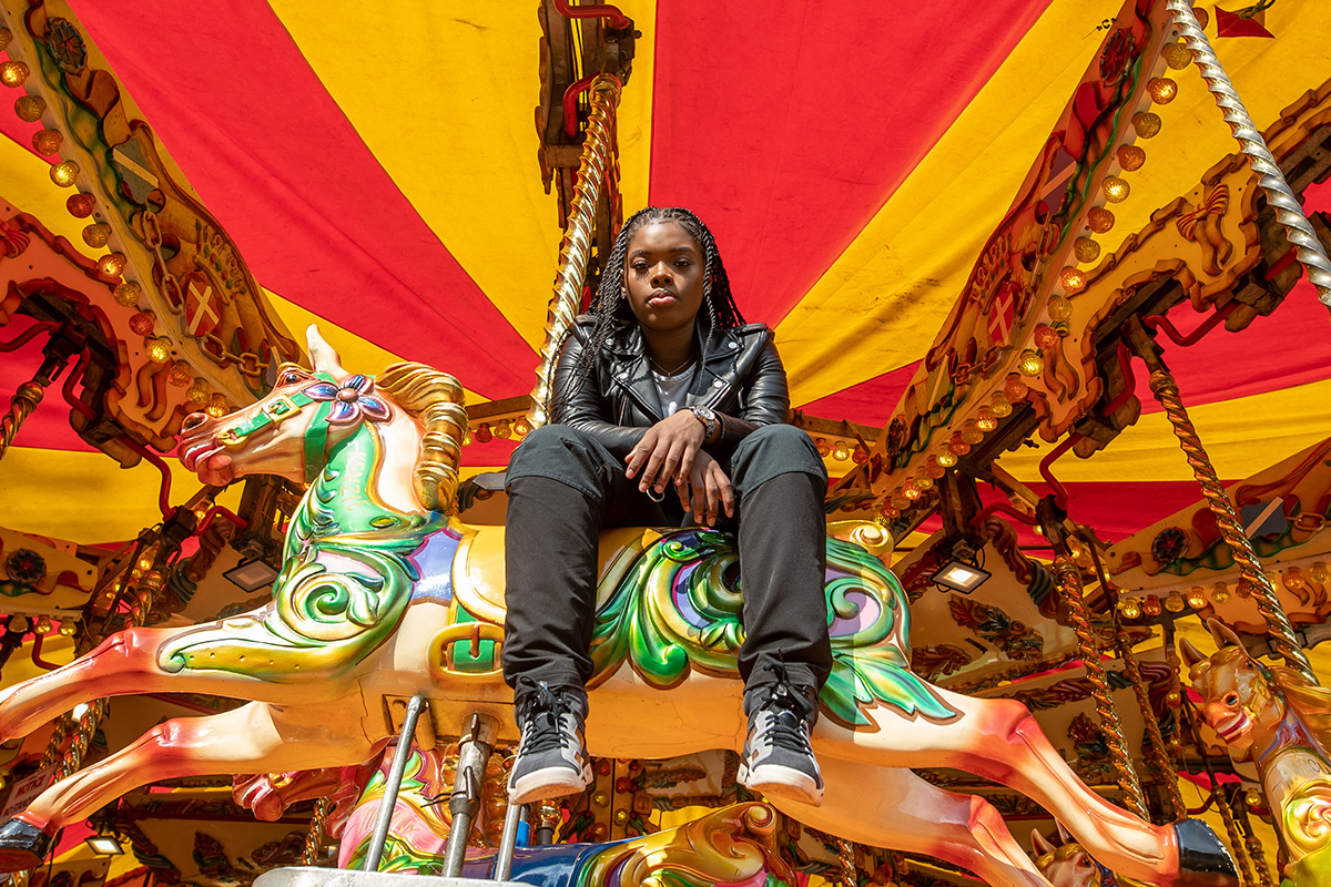 Cristale, Artist portrait on Horse merry go-round